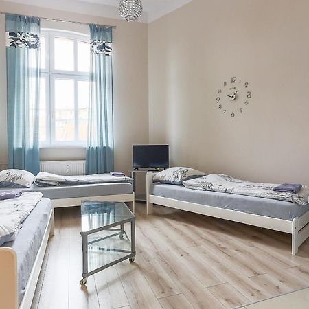 Three Single Beds Apartment Torun Exterior photo